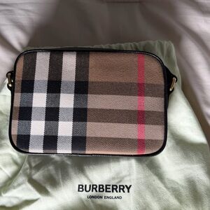 Burberry Check Camera Bag Black NBW